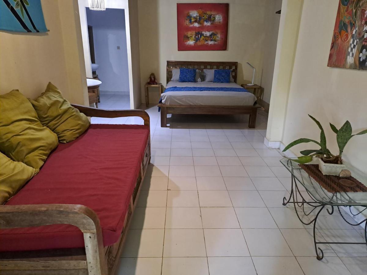 Shalana Homestay- Formerly Teka Teki House Σεμινιάκ Εξωτερικό φωτογραφία